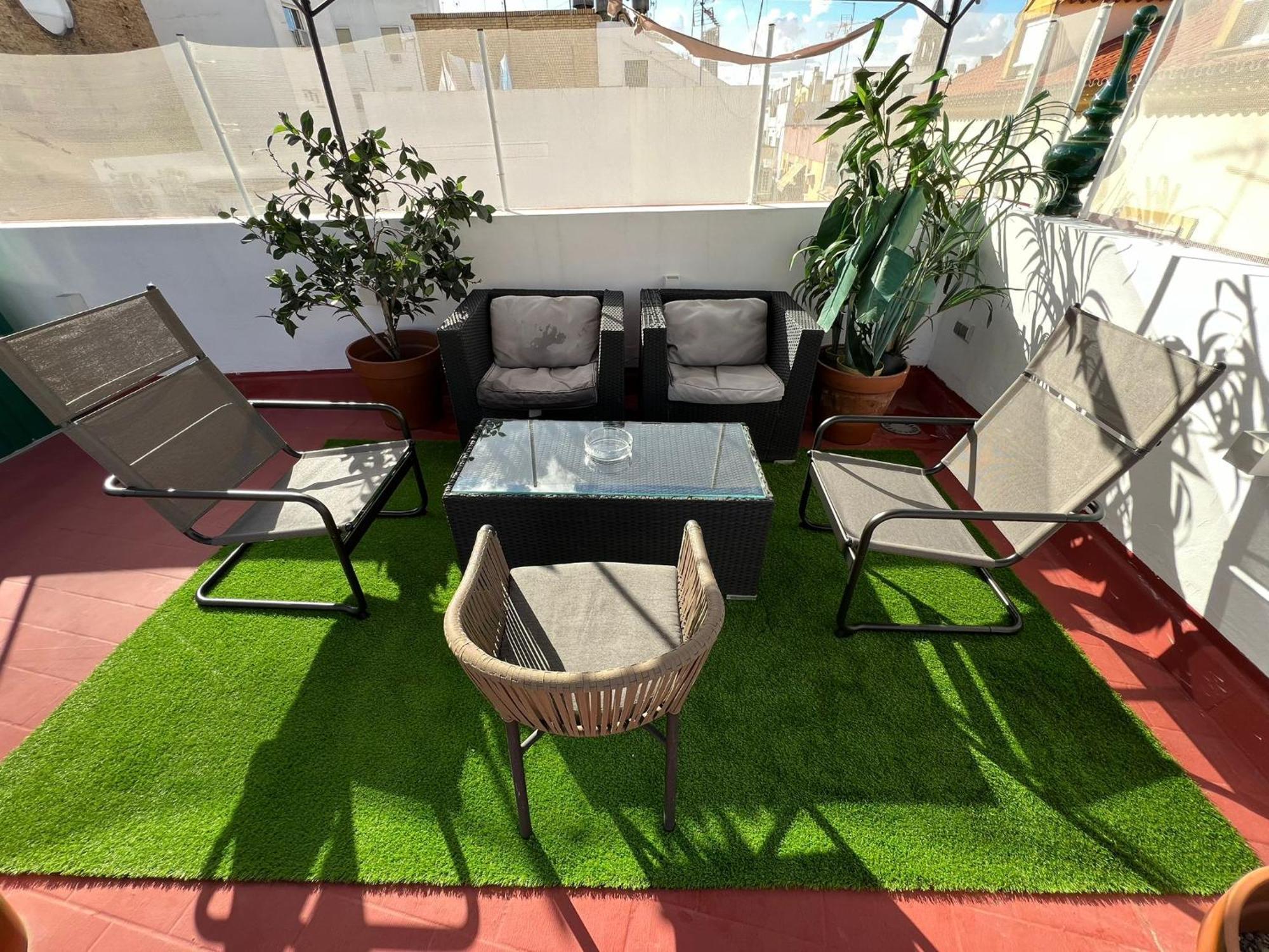 Penthouse Con Terraza- 2d 2b- Triana Apartamento