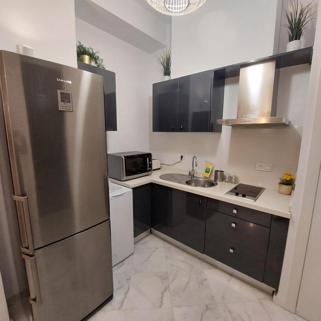 Modern And Wide- 1bd 1bth- Triana Apartamento