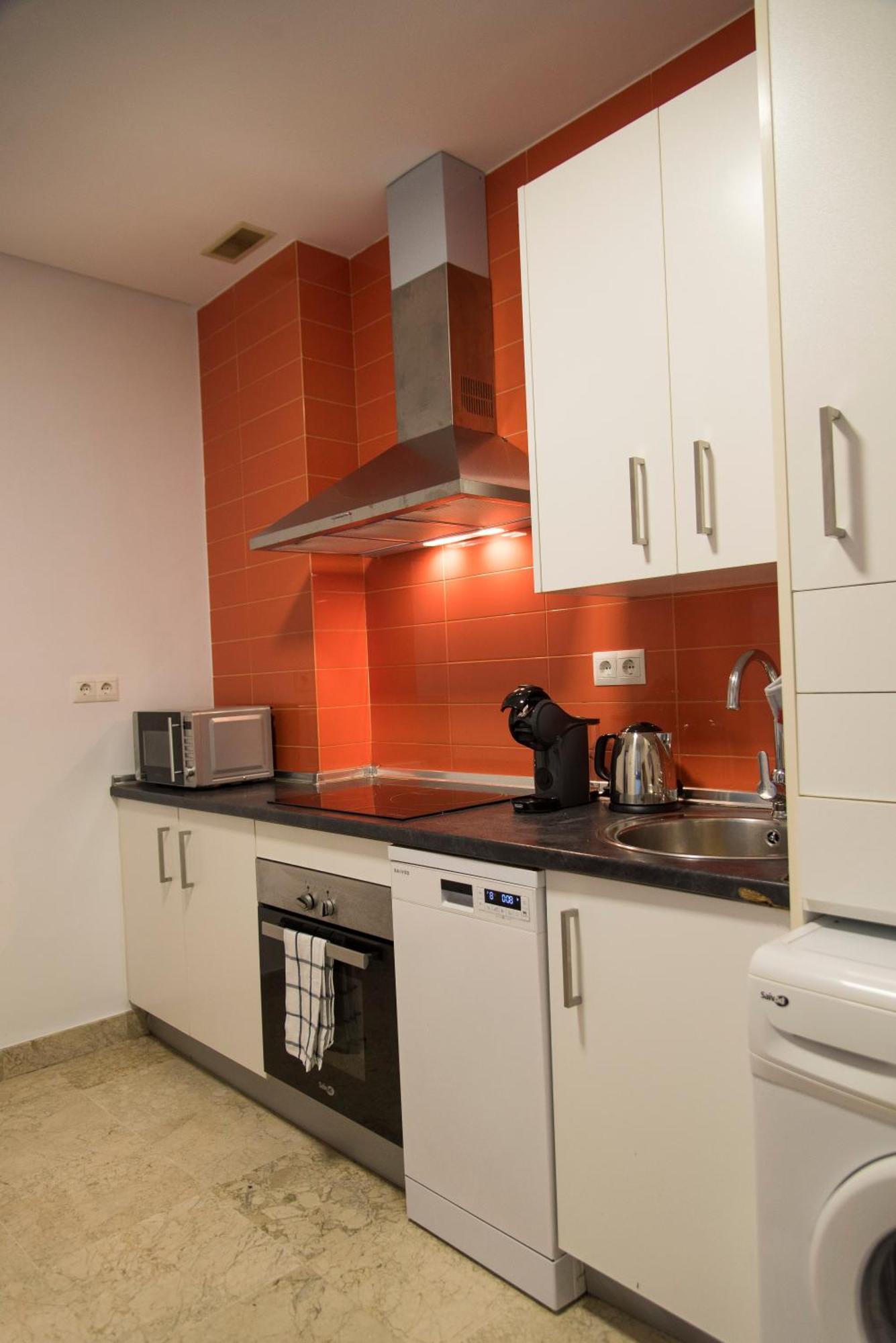 Apartment Nightinsevilla Teodosio Free Parking