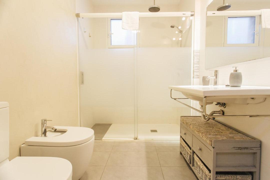 Wide And Diaphanous- 3bd 2bth- Alcazar * Sevilla