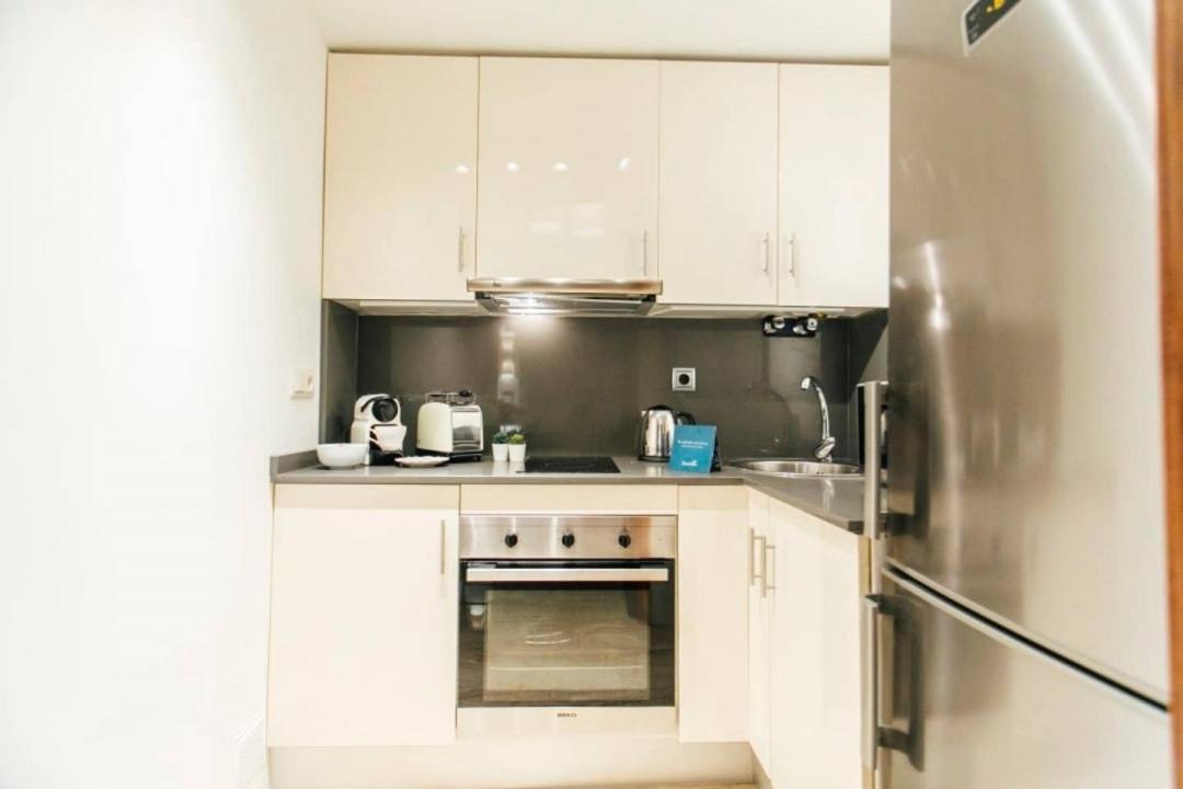 Apartment New With Height- 2bd 1bth- Pajaritos Seville