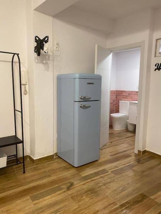 Estudio Completo A Estrenar En Triana Seville
