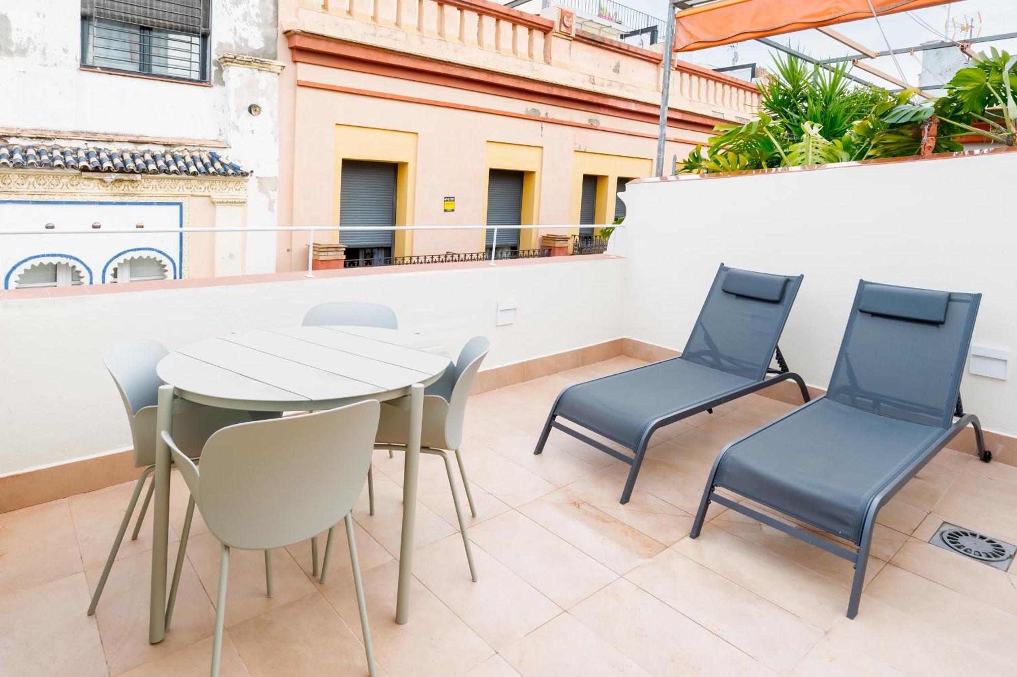 New And Design - Rooftop Solarium - Alameda Apartment *