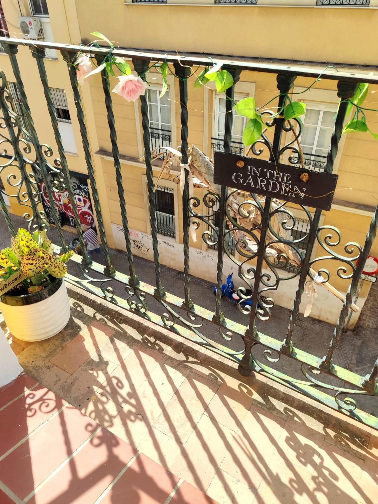Apartment Soleado, Familiar, Alegre Y Tranquilo A Un Paseo De La Catedral Seville