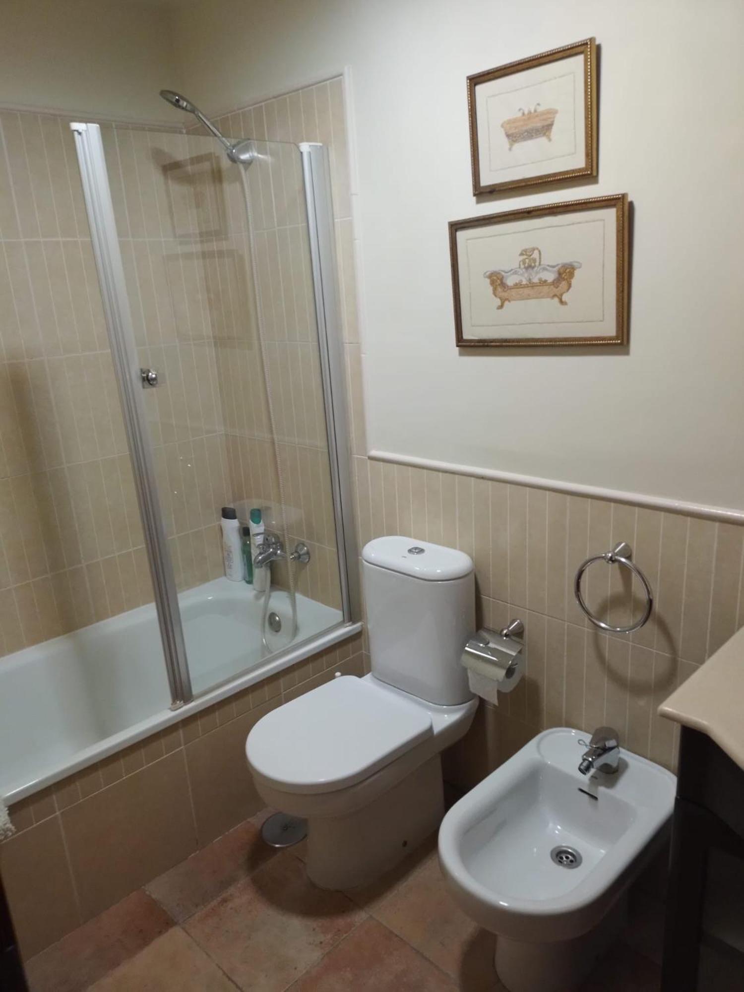 Individual O Doble En Triana Homestay