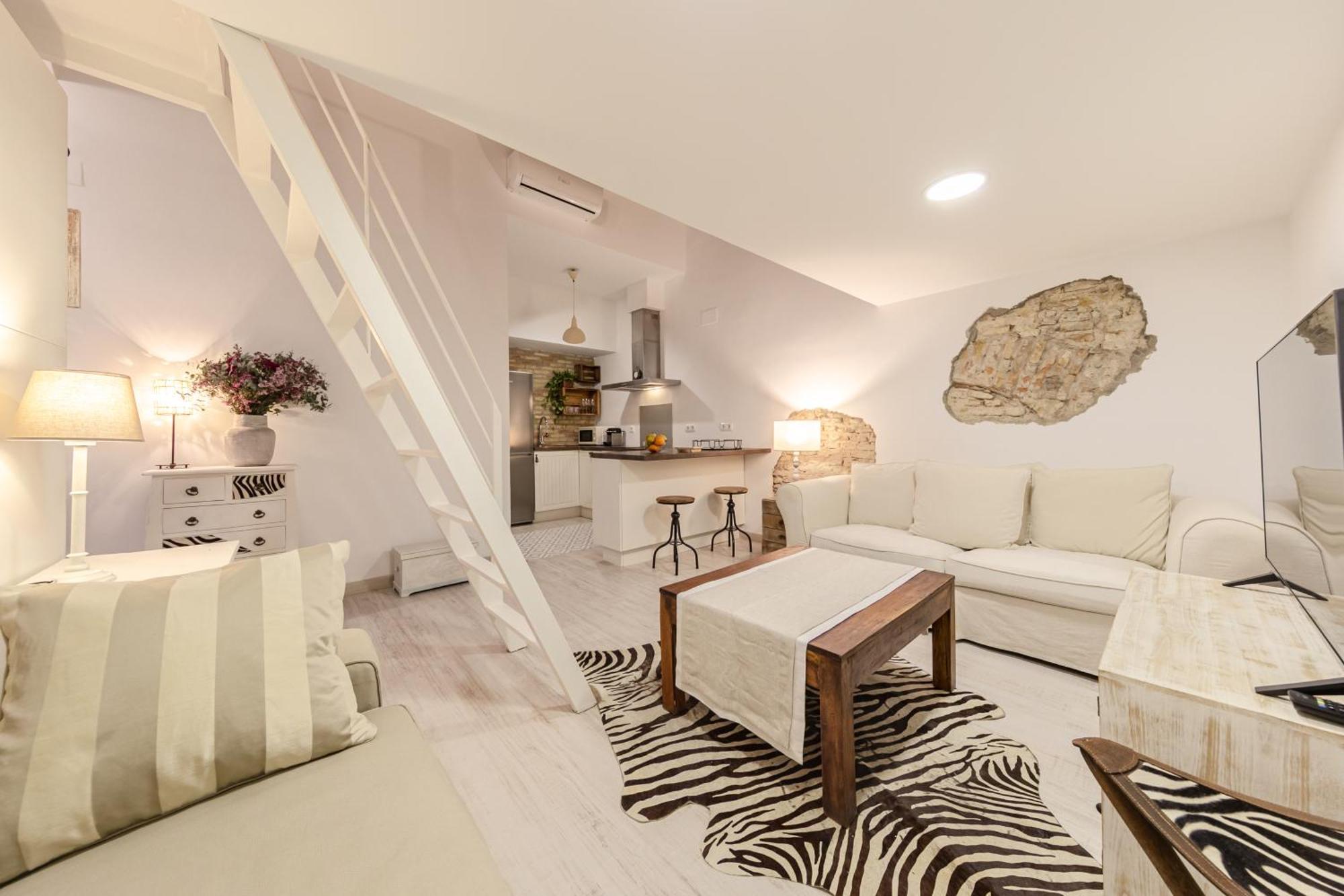 Casas De - Casa Descalzos Seville