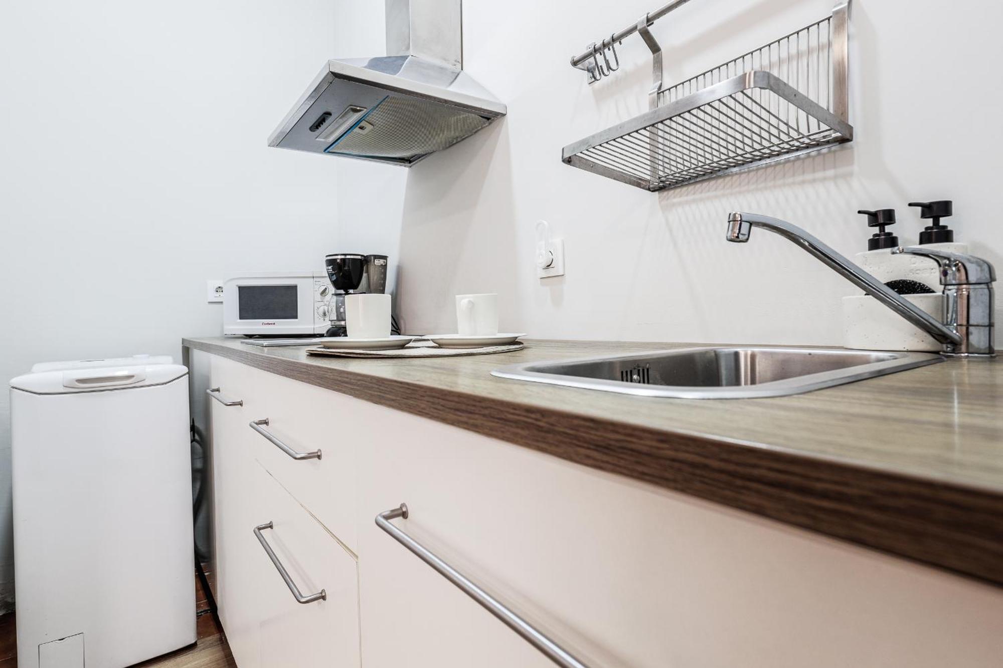 Apartment Precioso Estudio En San Julian Sevilla, Ac Wifi Hiniesta Estudio Seville