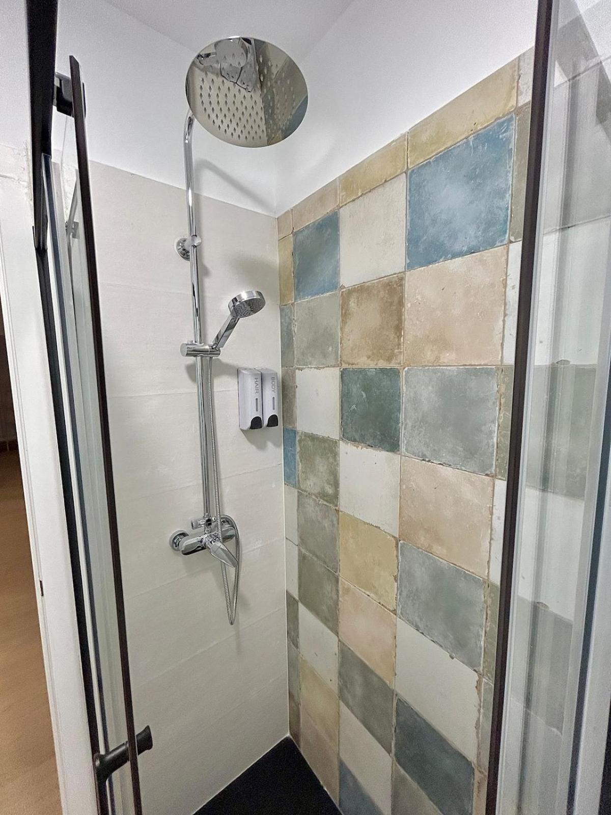 Nuevo! Acogedor 8pax 4bdr 2bth - Cozyhomesevilla4 Apartment *