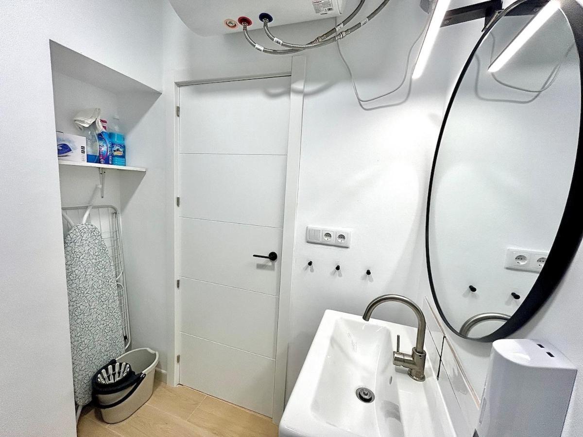 Nuevo! Acogedor 8pax 4bdr 2bth - Cozyhomesevilla4 Apartment