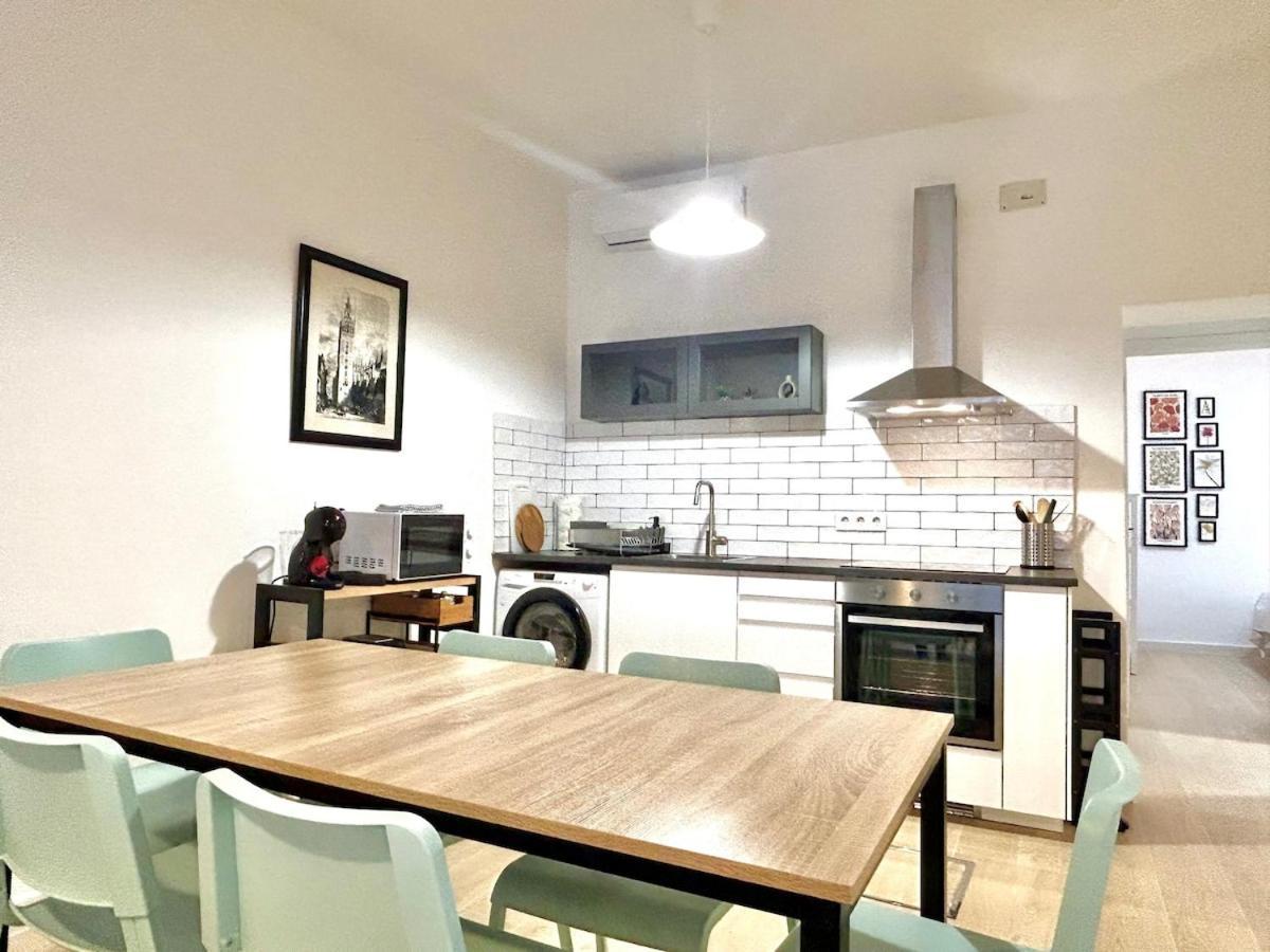 Nuevo! Acogedor 8pax 4bdr 2bth - Cozyhomesevilla4 Apartment