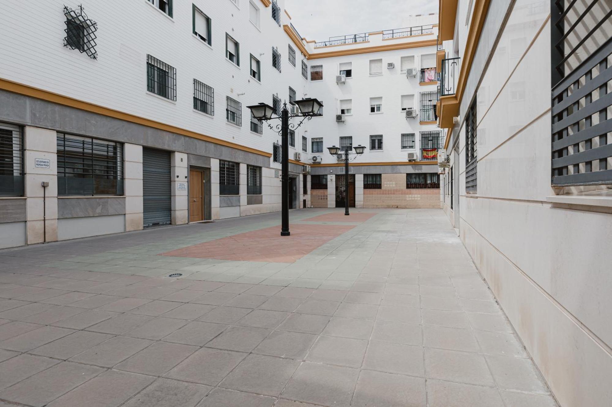 Spacious Functional - 1 Bd 1bth - Center Seville