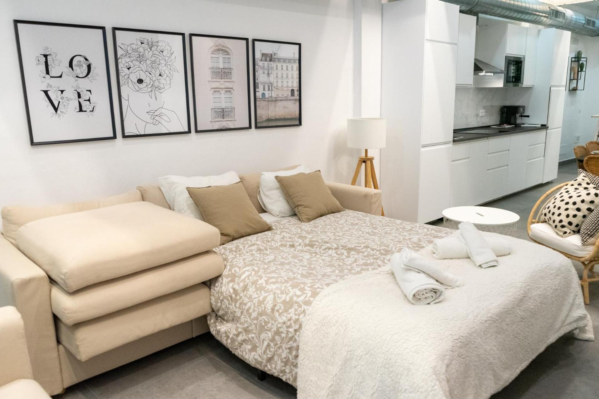 Stuning Next To The River - Sevillarooms Apartment