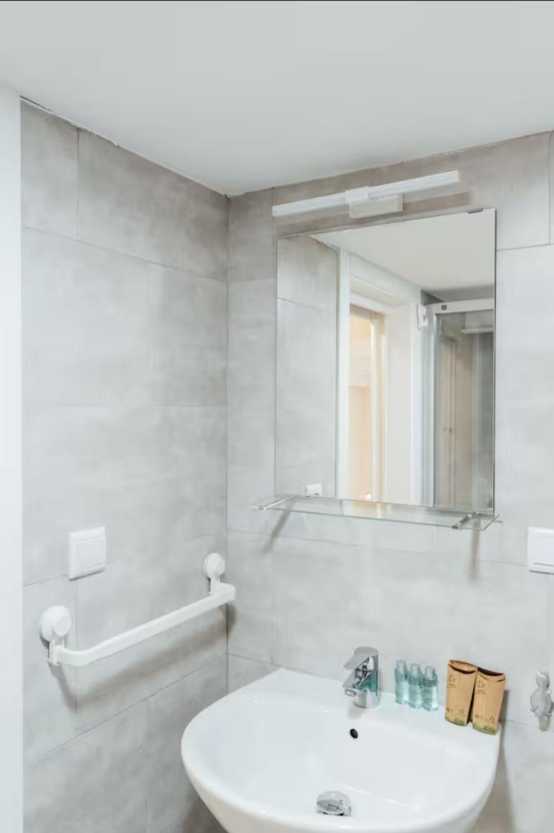 Apartamento Refugio Vanguardista En Calle Feria Sevilla