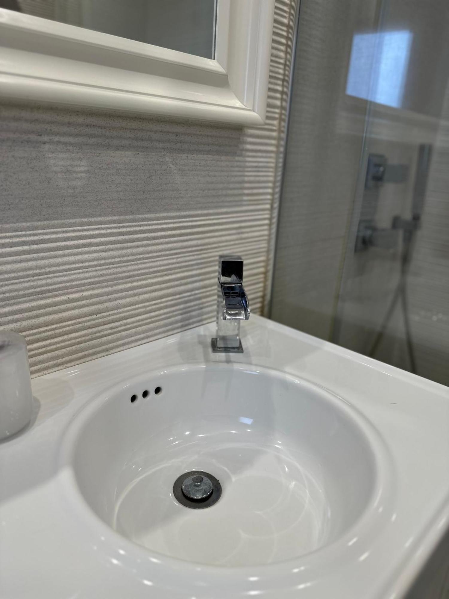 Night In Castilla Balcony Apartment Seville