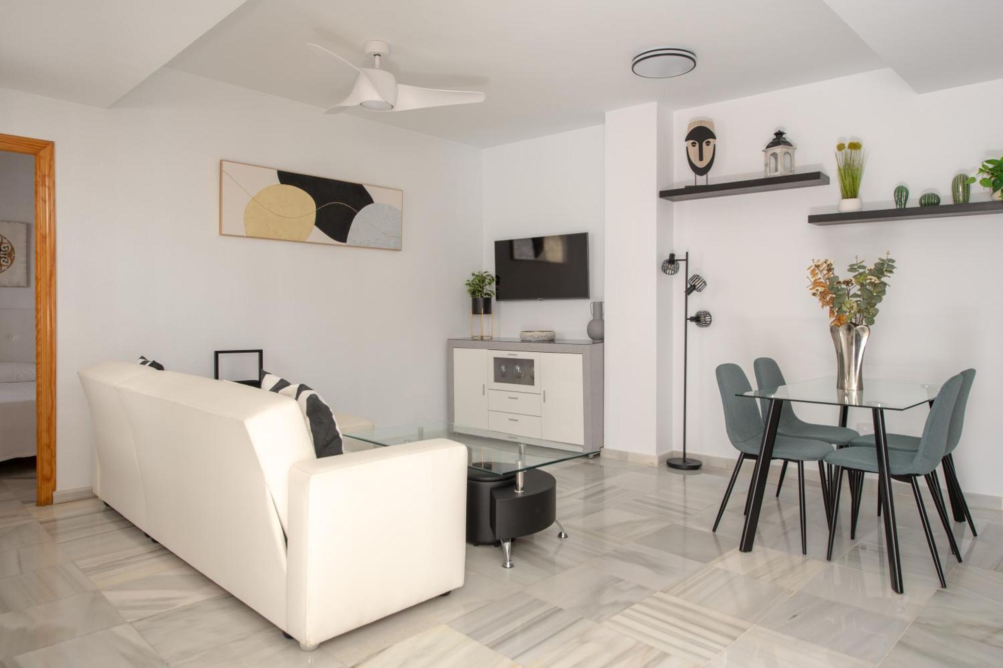 Apartment Monsalves Patio, Centrico Y Con Garaje Gratis Seville
