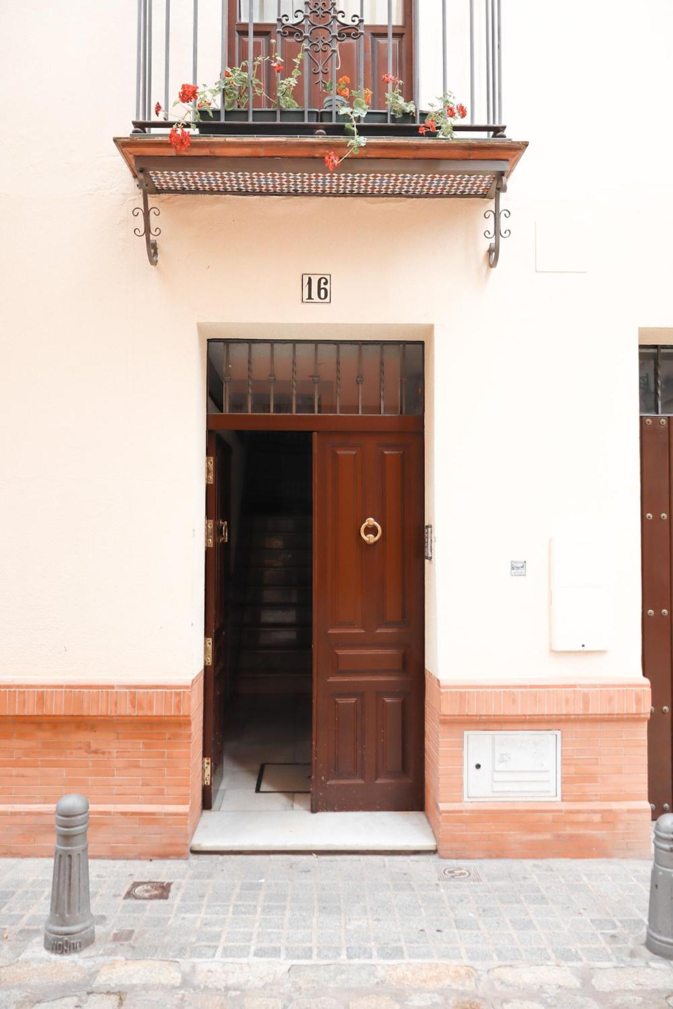 Monkeys Maestranza Apartment Seville