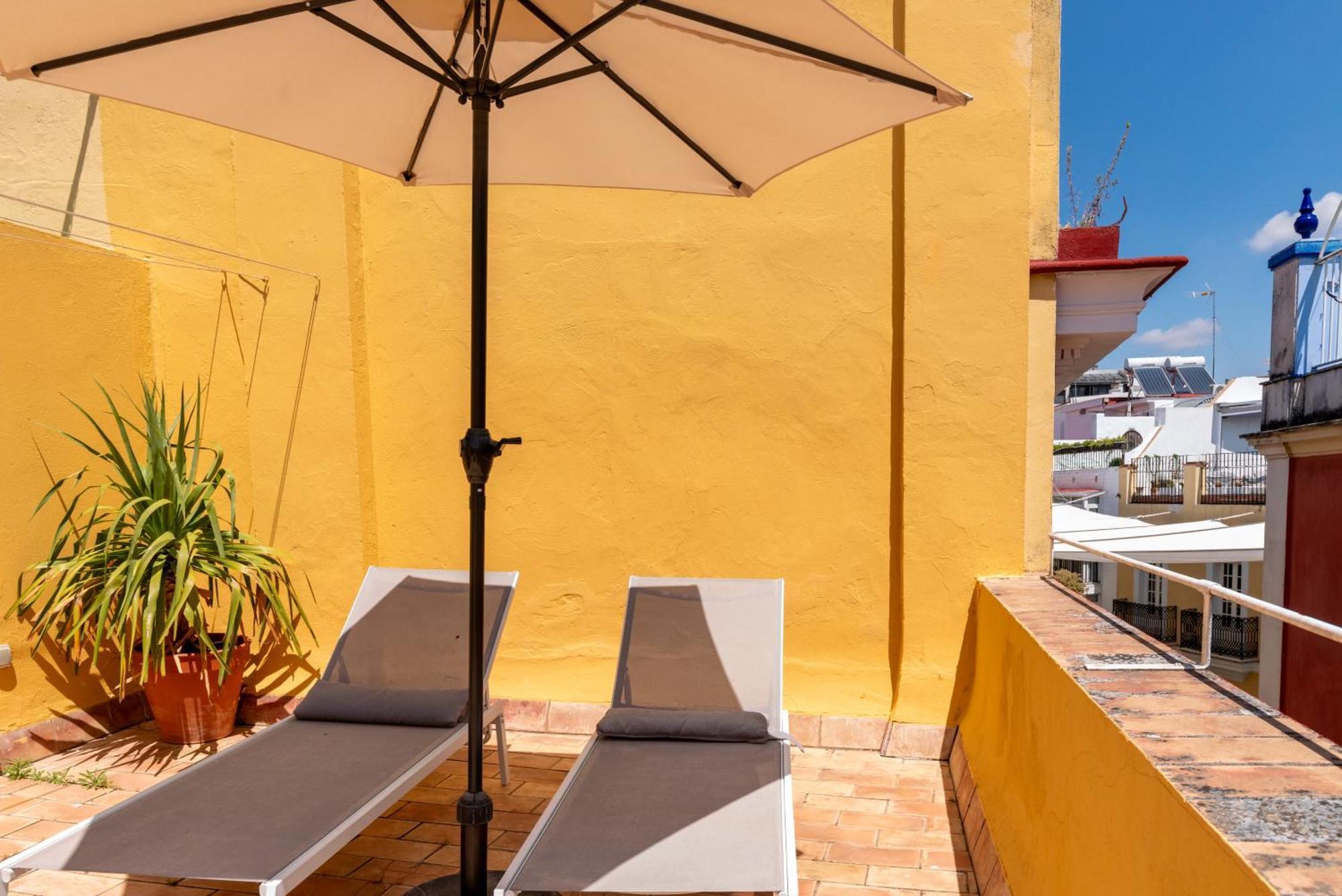 Cathedral Penthouse- Big Private Terrace- Parking *