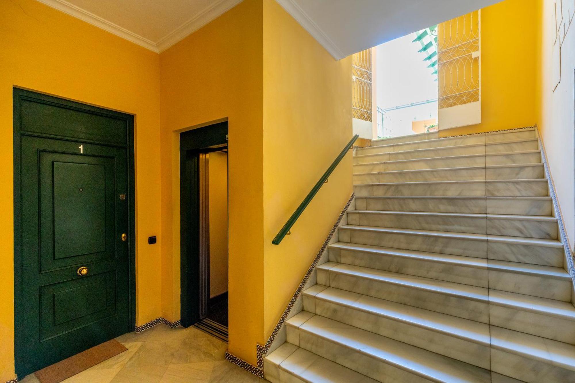 Cathedral Penthouse- Big Private Terrace- Parking *
