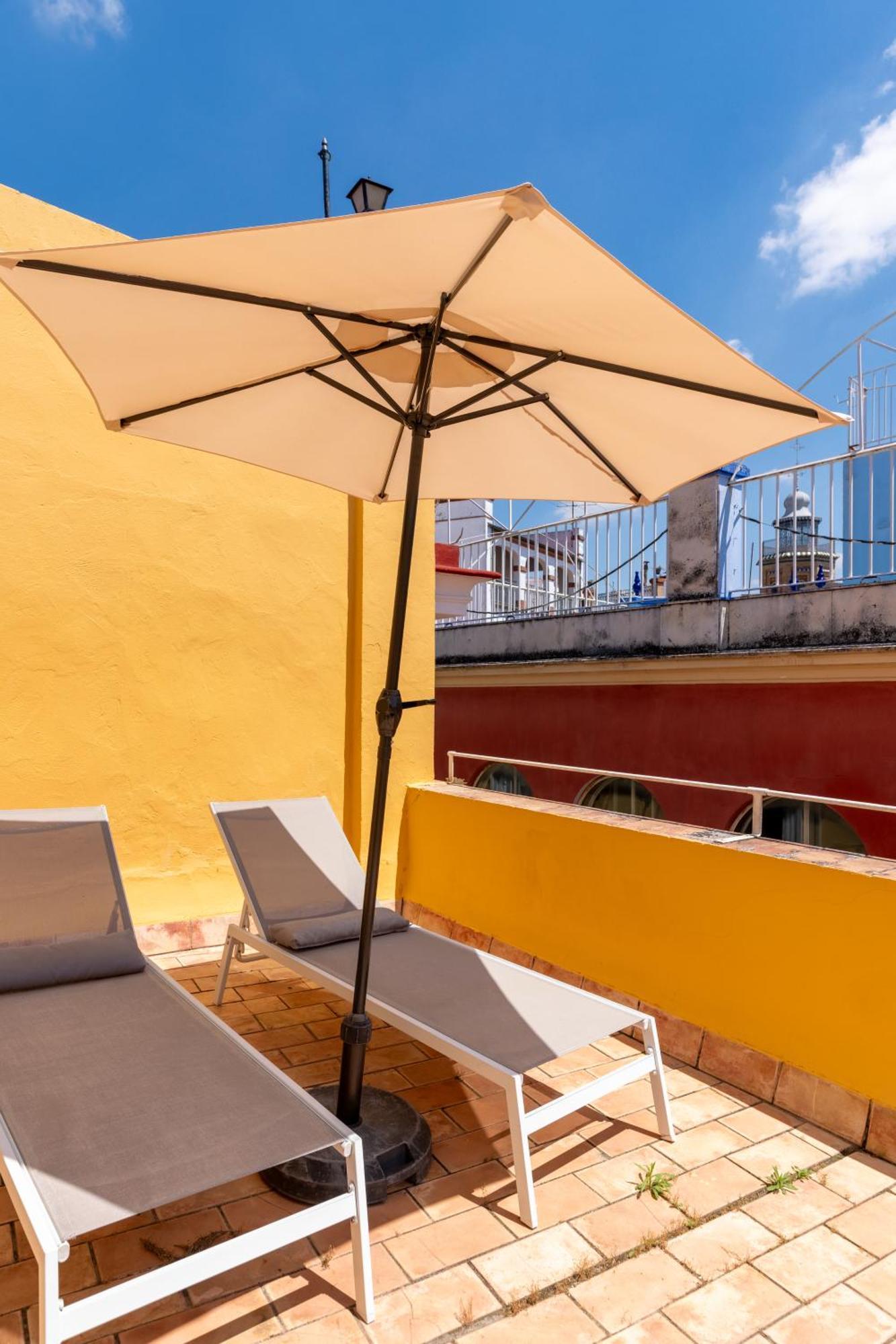 Cathedral Penthouse- Big Private Terrace- Parking Seville