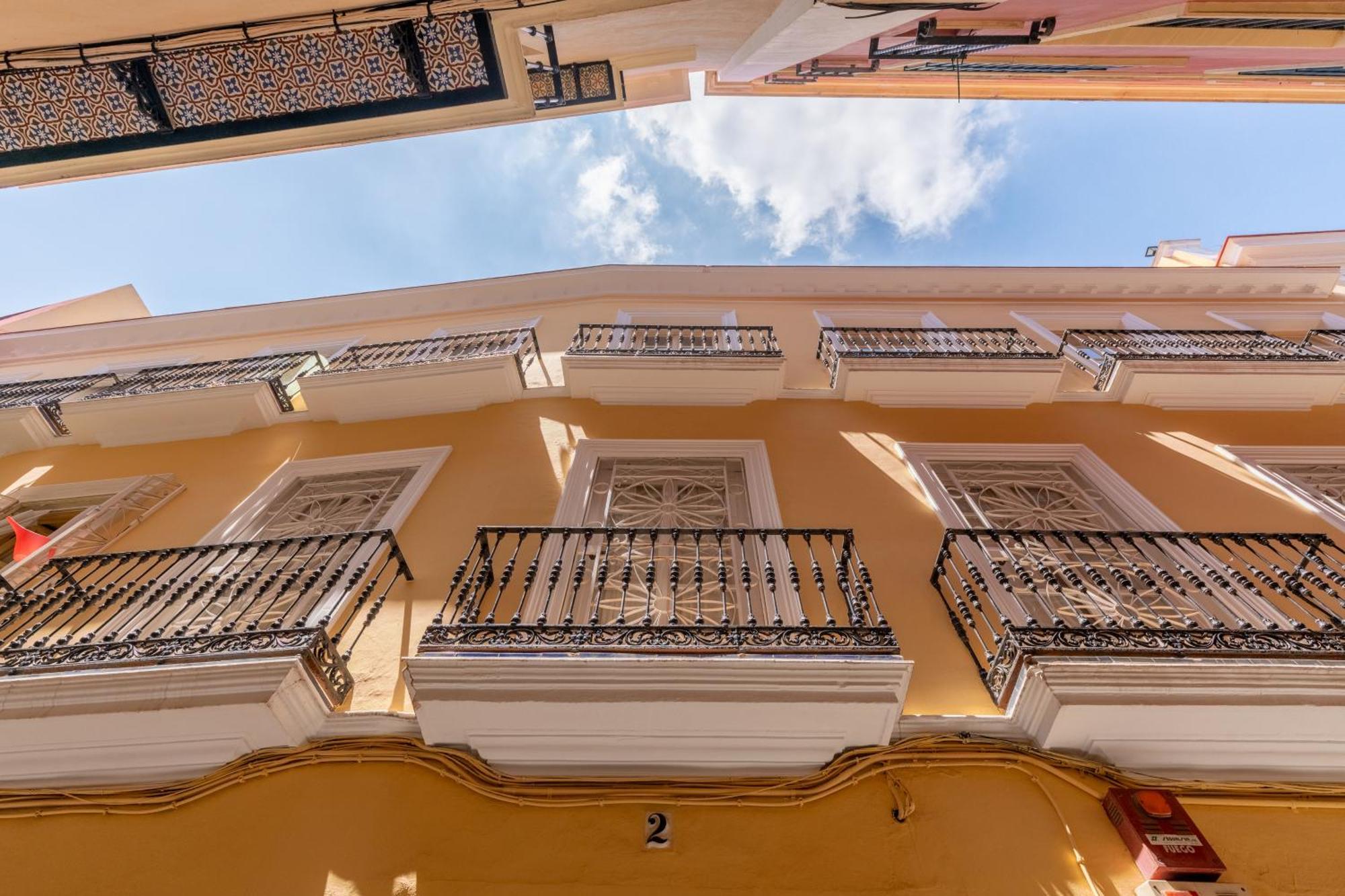 Apartment Cathedral Penthouse- Big Private Terrace- Parking *