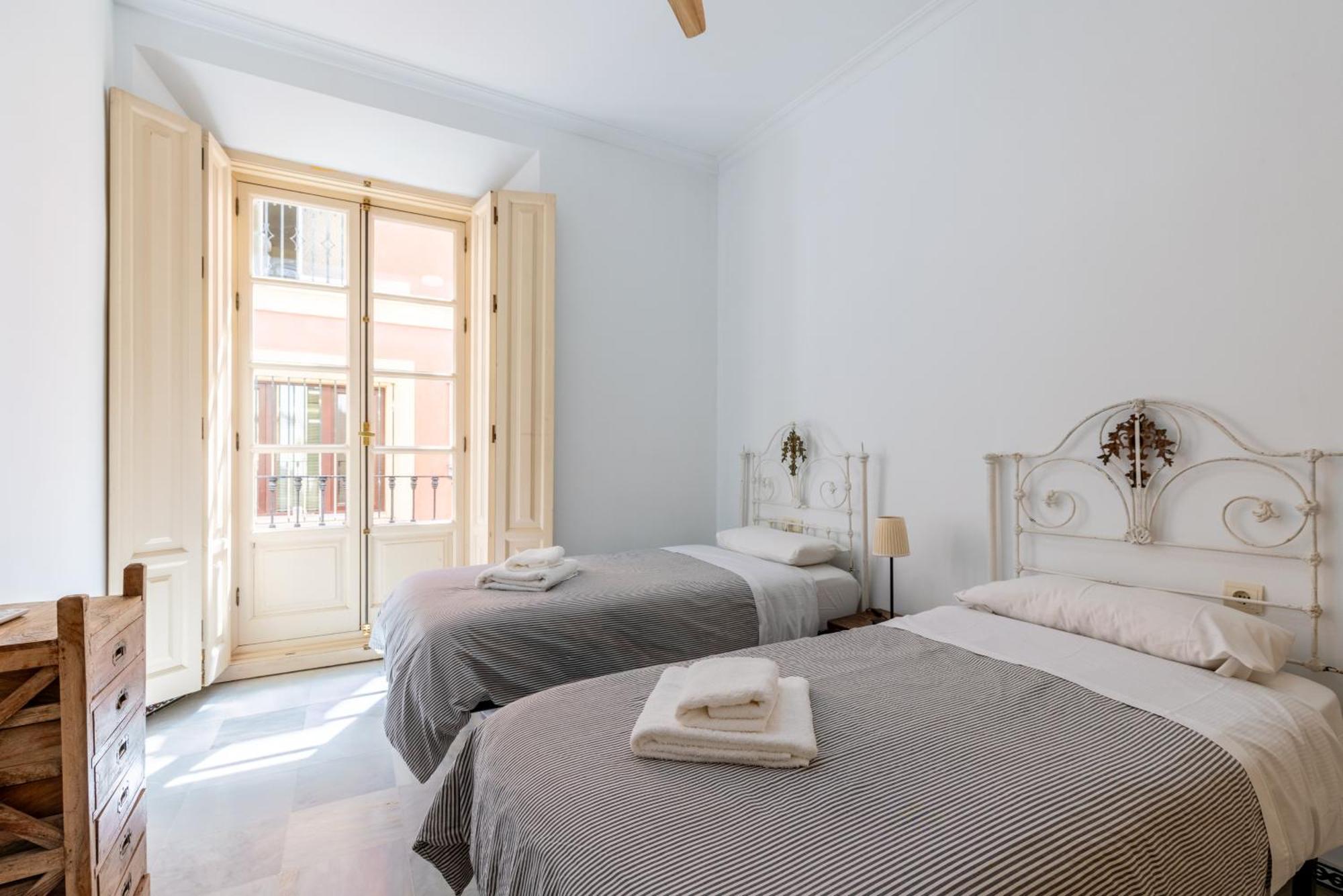 Cathedral Penthouse- Big Private Terrace- Parking Seville