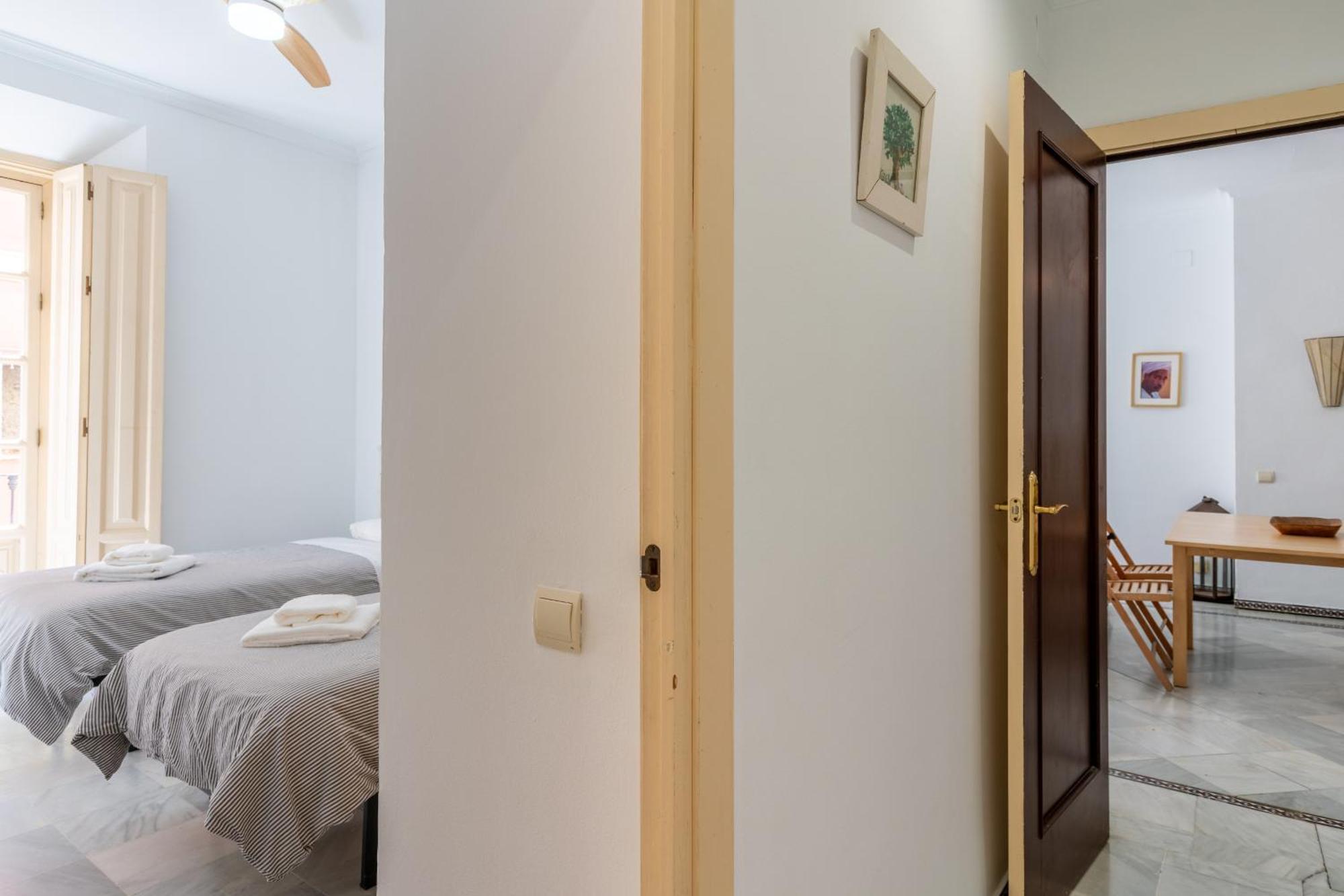 Apartment Cathedral Penthouse- Big Private Terrace- Parking