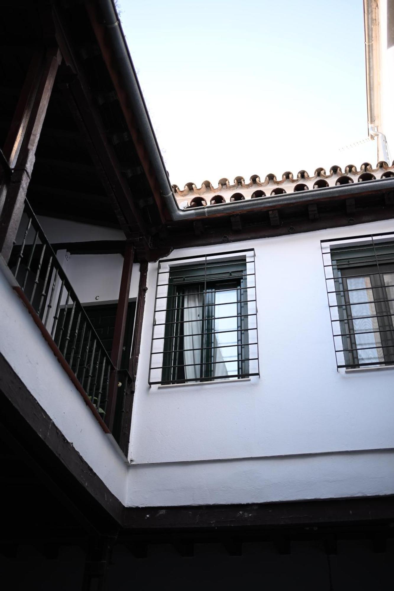 Hombre De Piedra House Apartment Seville