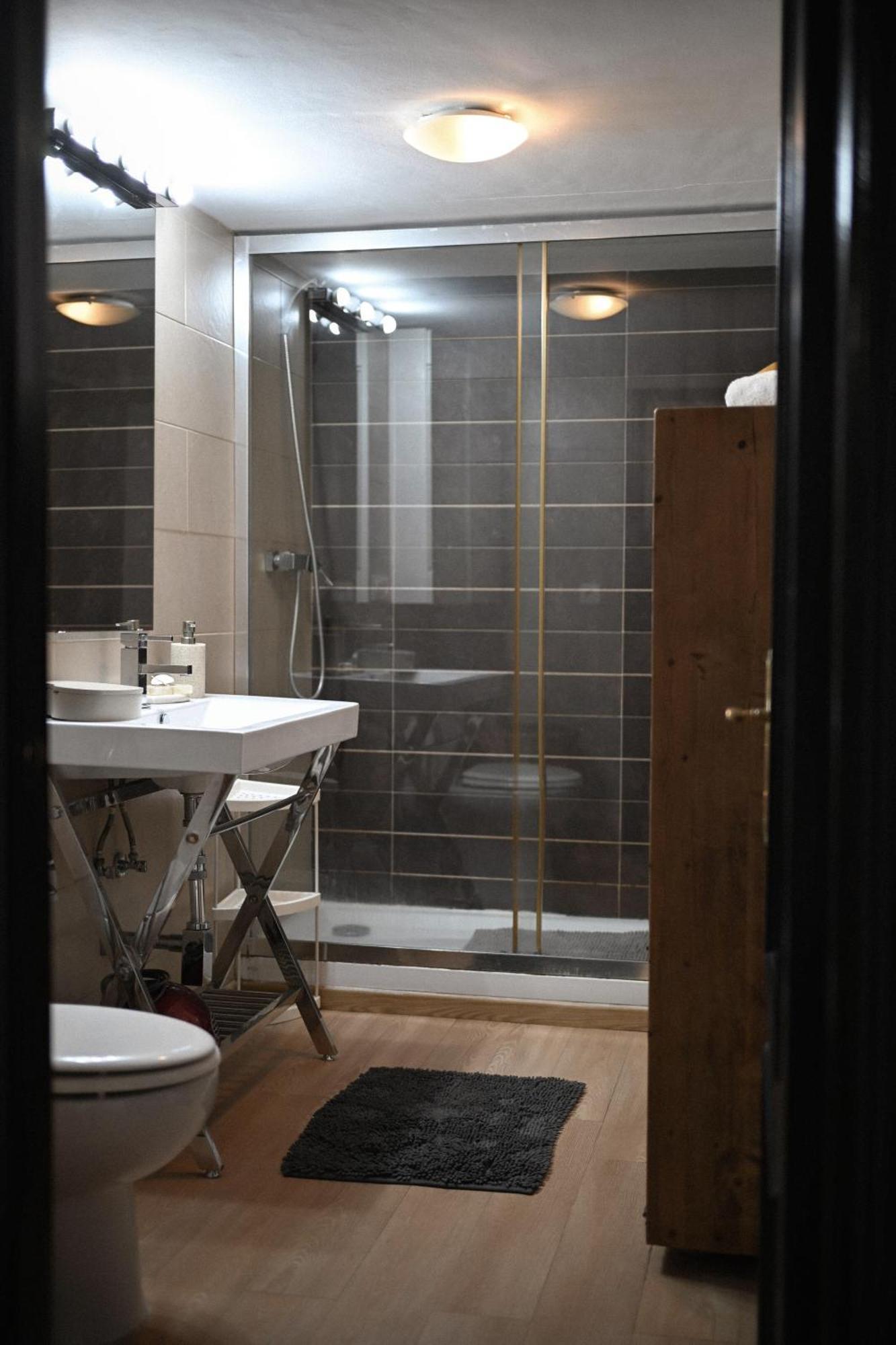 Hombre De Piedra House Apartment Seville