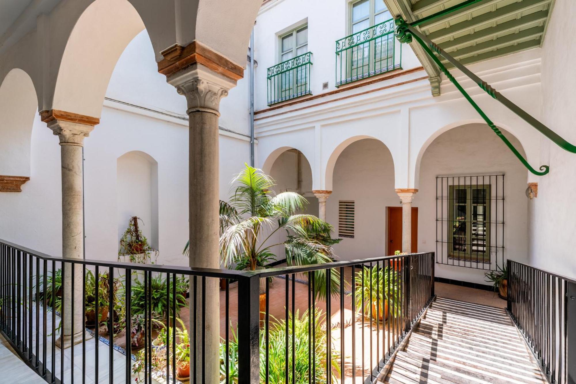 Edomus San Jacinto Apartment Seville