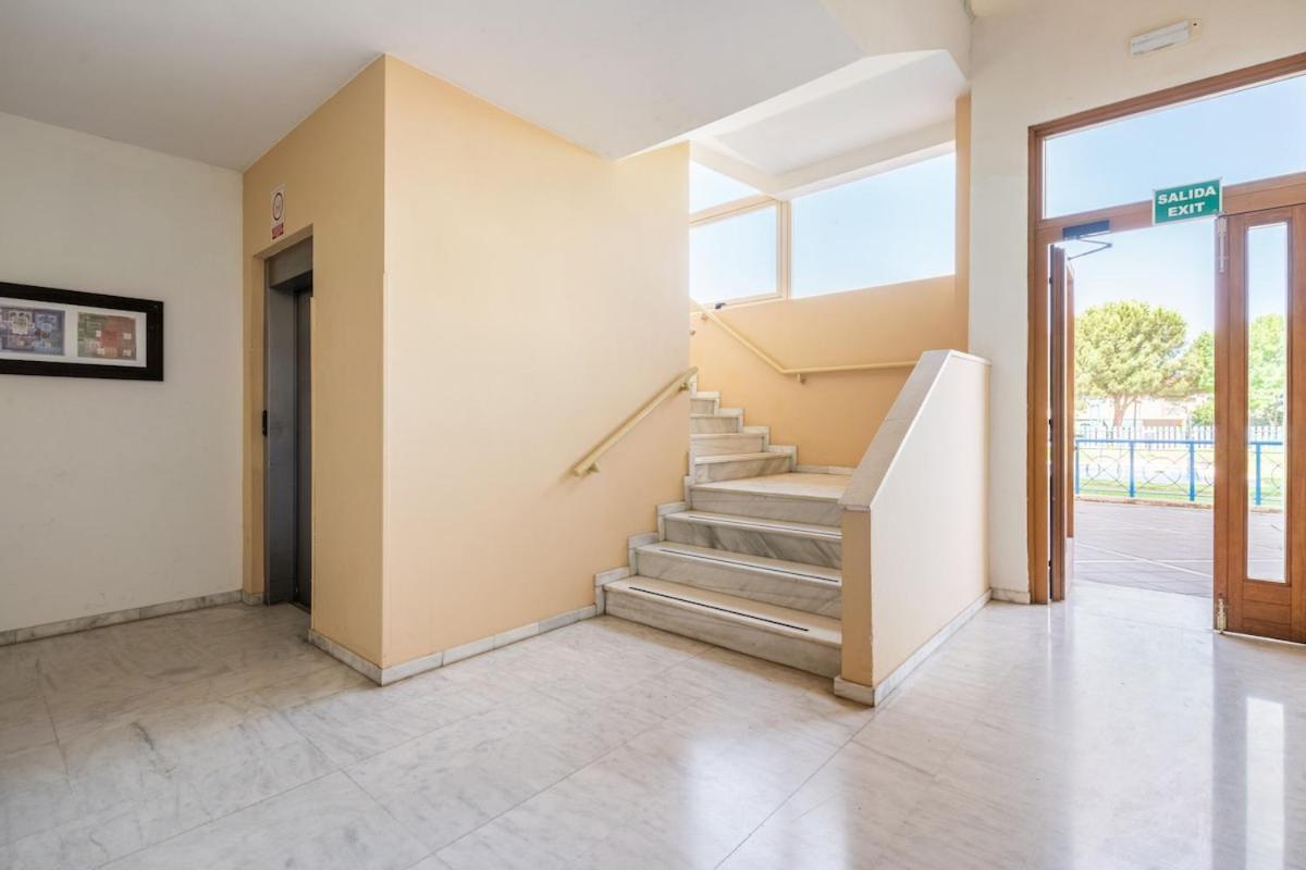 Loft Con Parking Gratis Frente Palacio Congresos Apartment