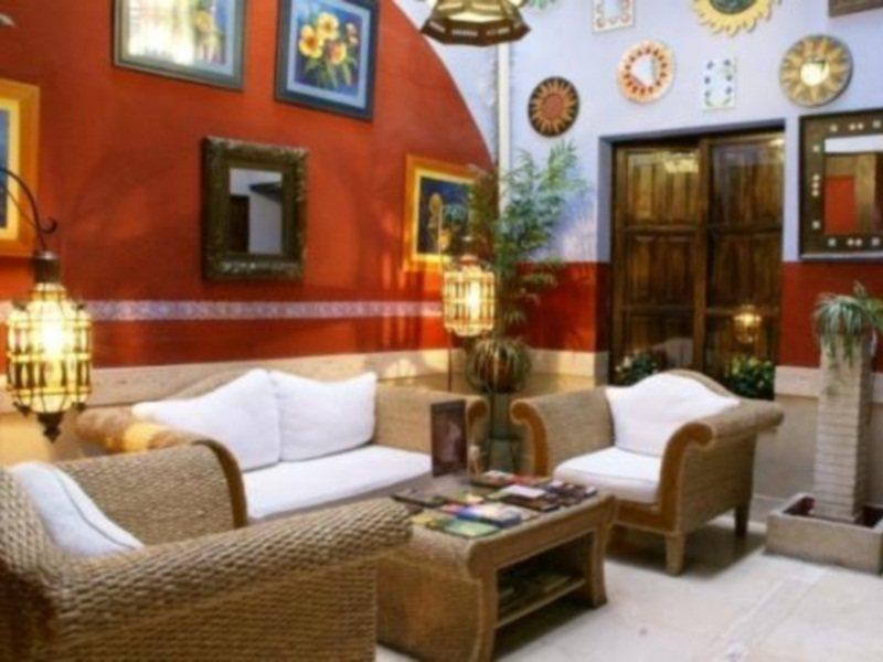 Zurbaran Hotel *
