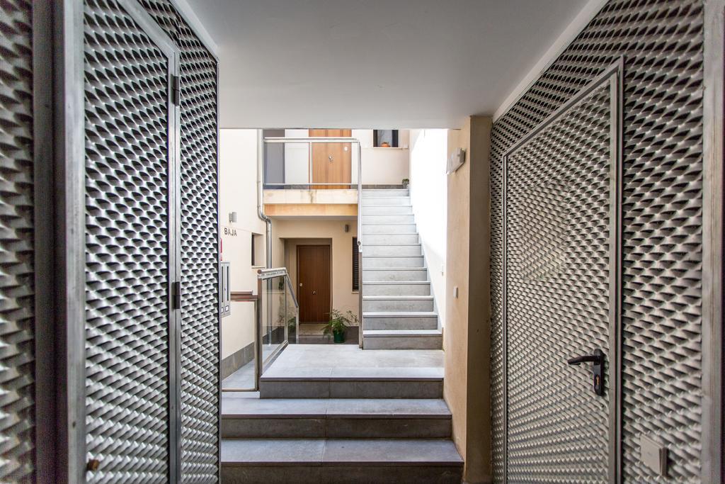 Mint Urban Suites Boho Chic Retreat Apartment Seville
