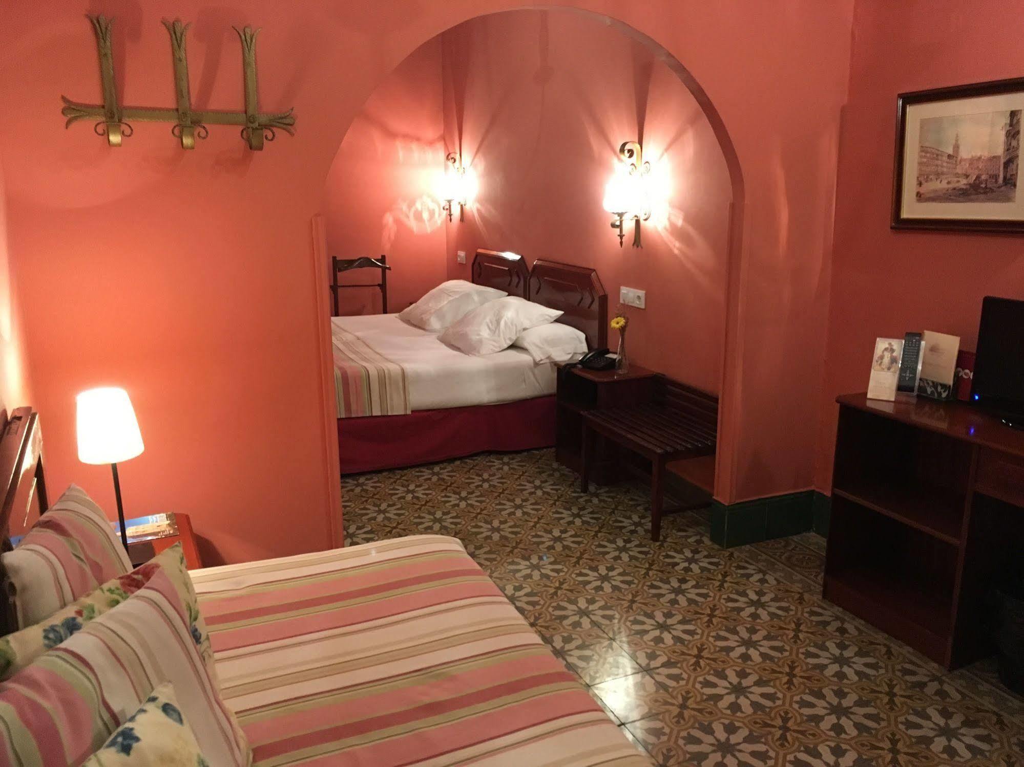 Hotel Abanico Casa Palacio 3*