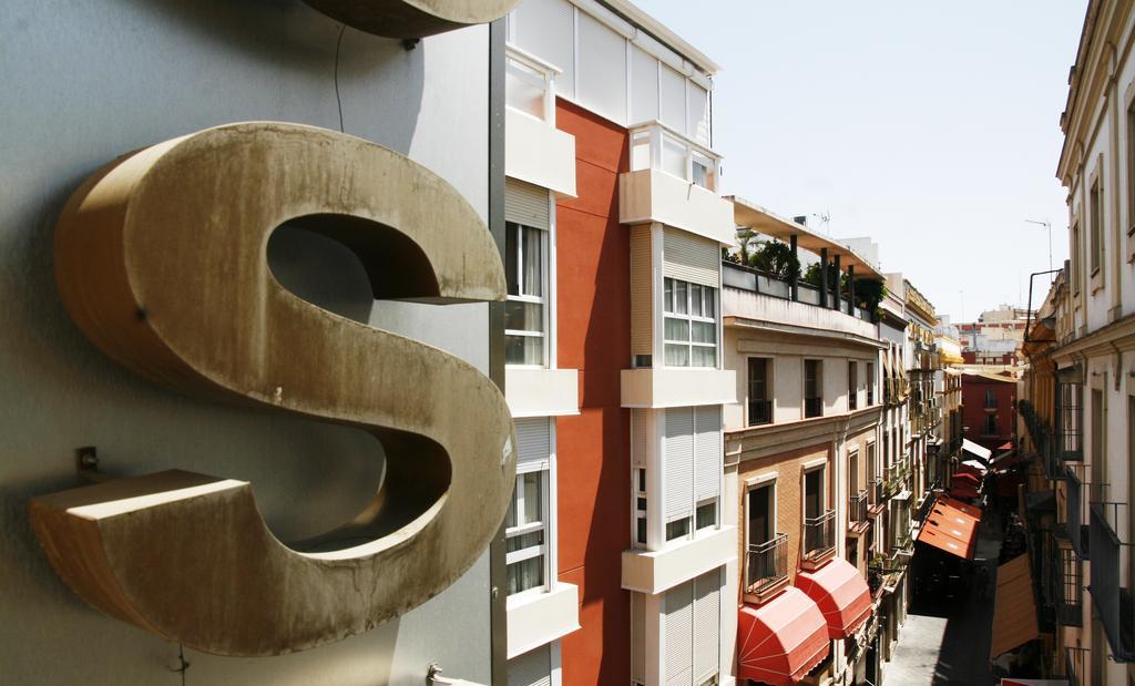 Hotel Plaza 3*