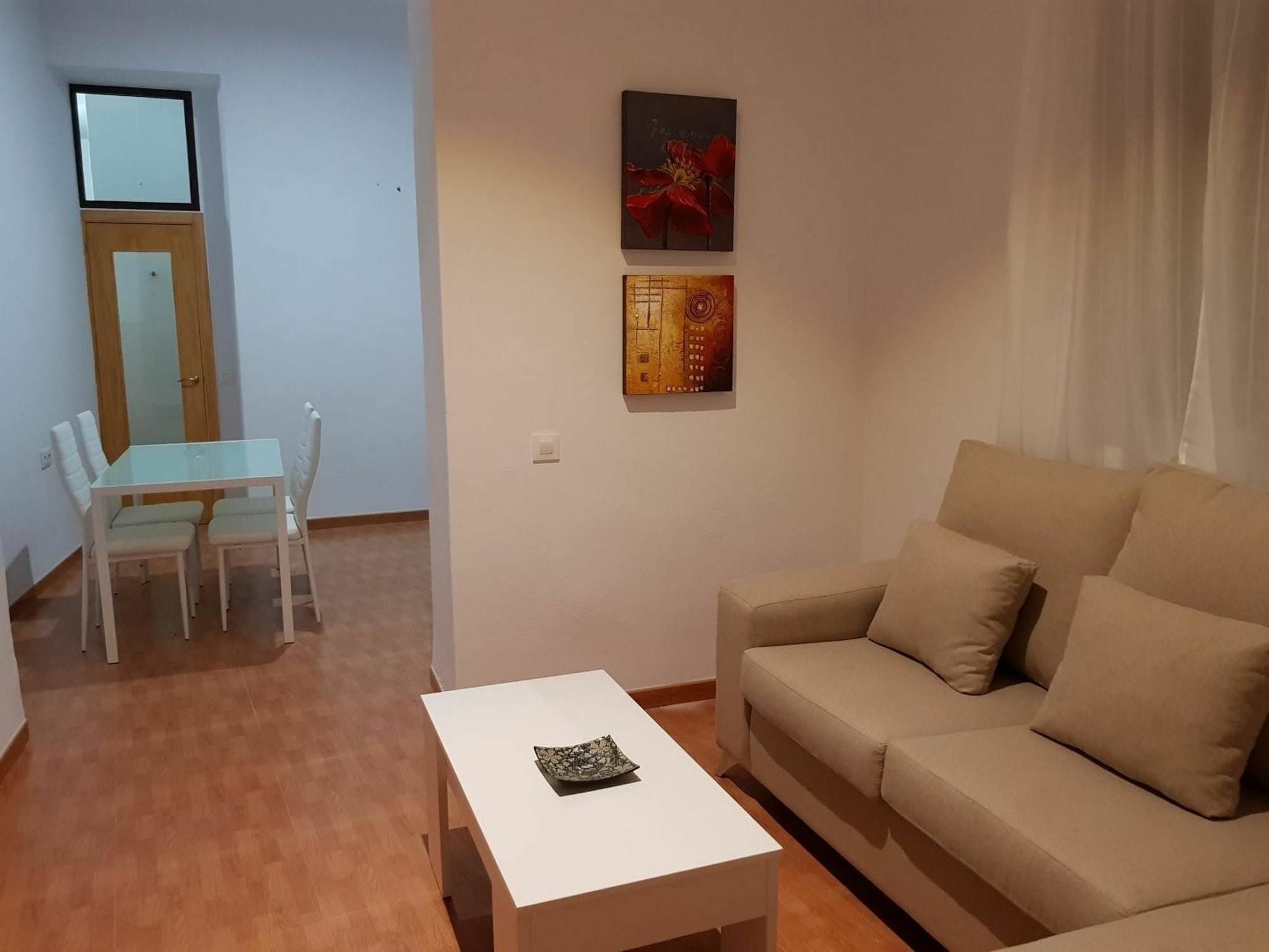 Apartment With 2 Bedrooms In Sevilla, With Wifi *
