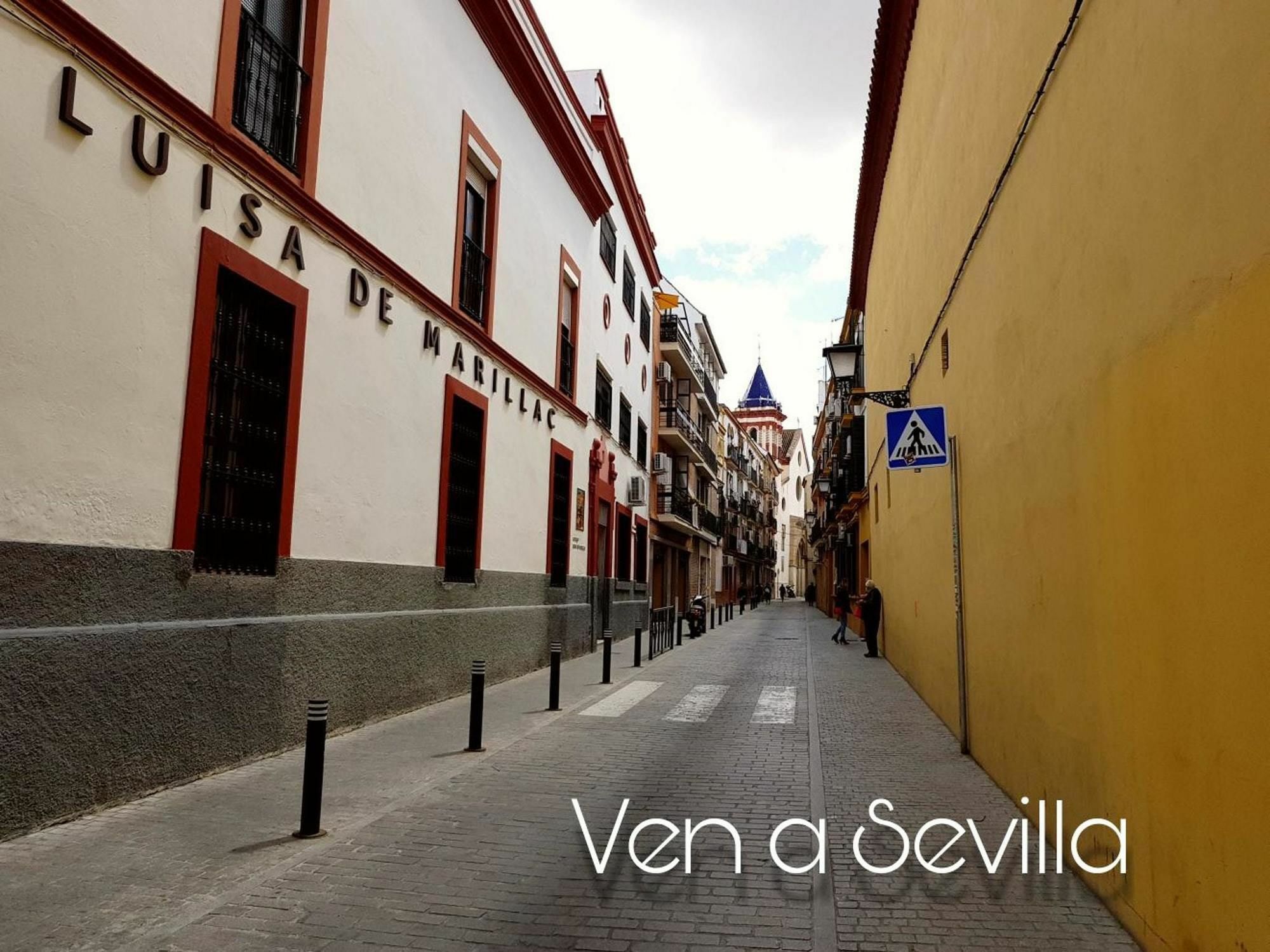 Apartment With 2 Bedrooms In Sevilla, With Wifi *