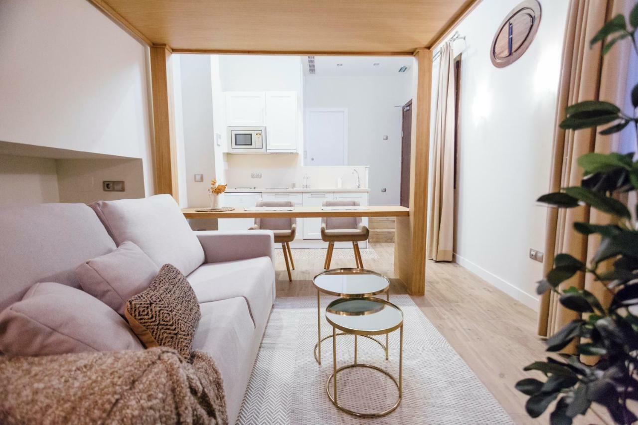 Apartment One&lux Byron Seville
