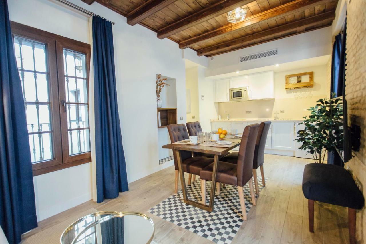 Apartment One&lux Byron Seville