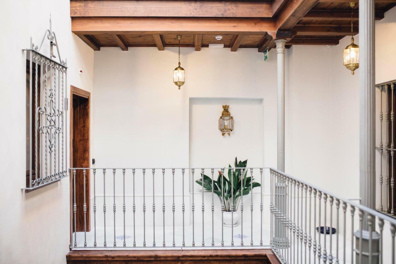 One&lux Byron Apartment Seville