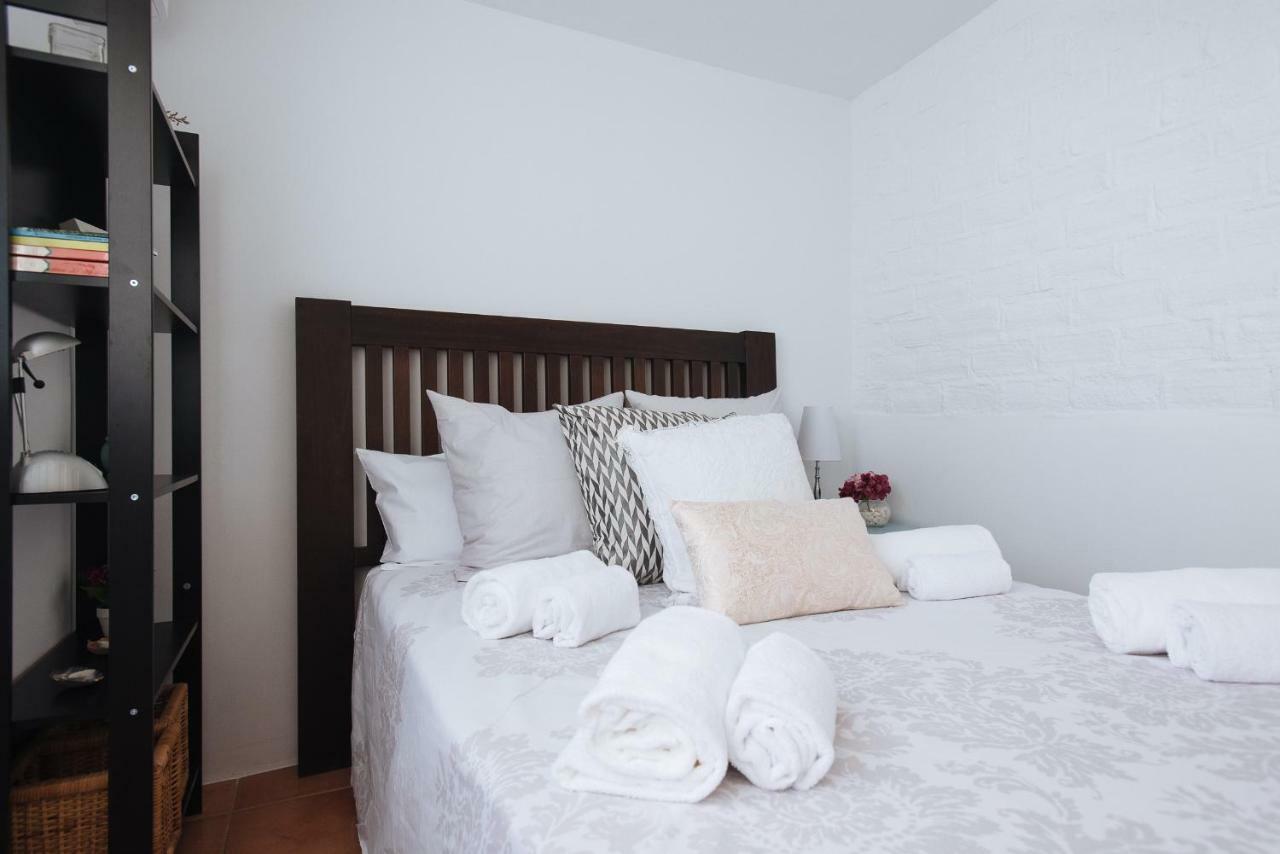 Apartment Cozy Attic With Terrace- 1bd 1bth- San Vicente Seville