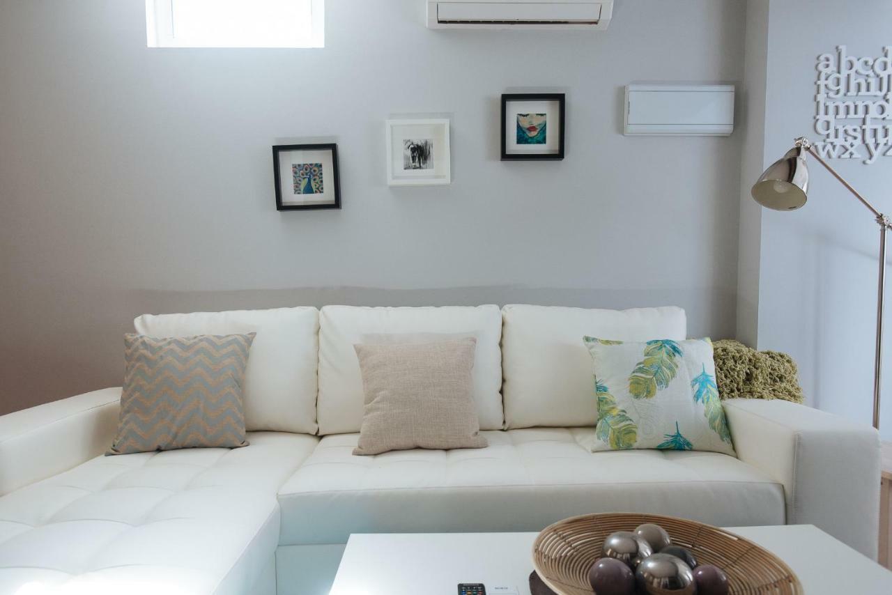 Cozy Attic With Terrace- 1bd 1bth- San Vicente Seville