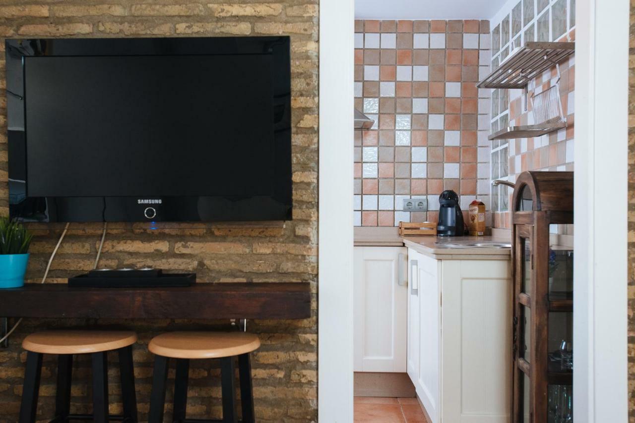 Cozy Attic With Terrace- 1bd 1bth- San Vicente Seville