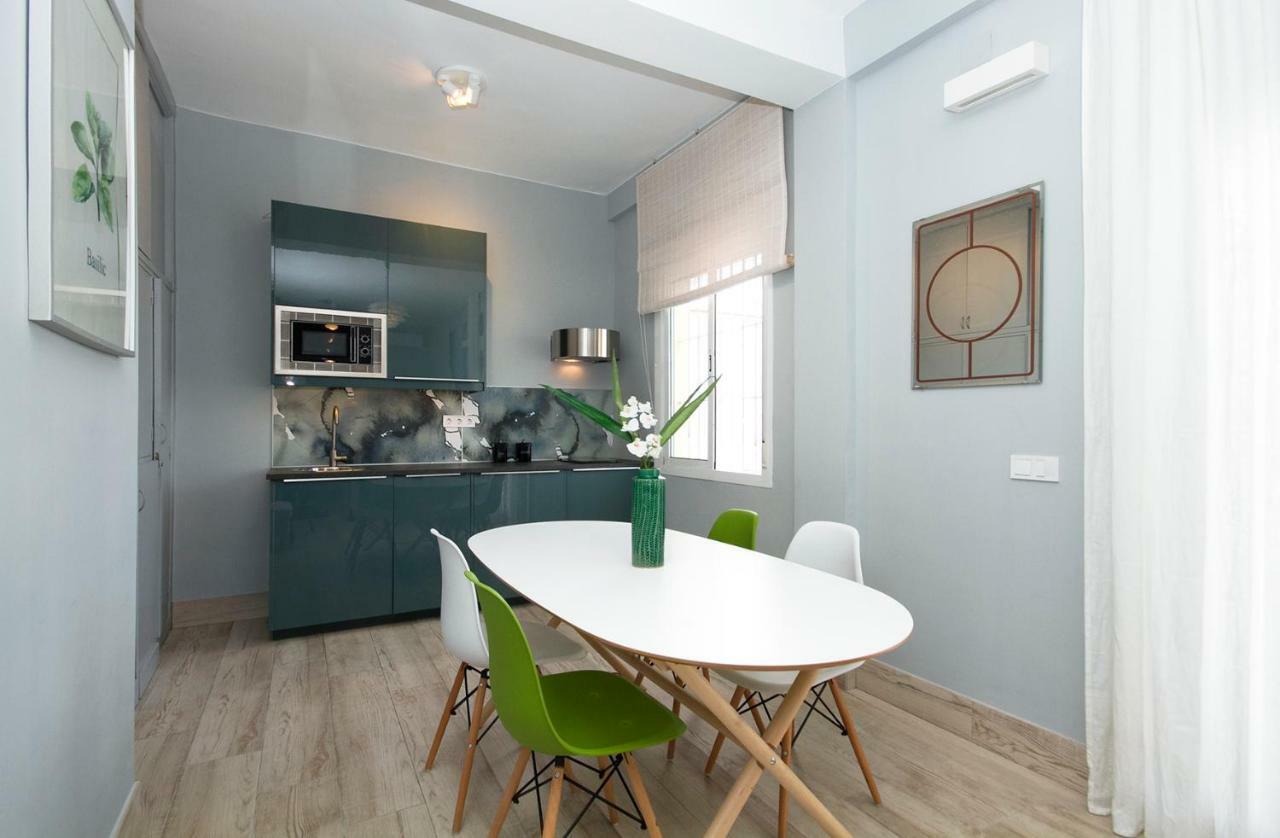 Trendy Penthouse By The Bullring Apartment