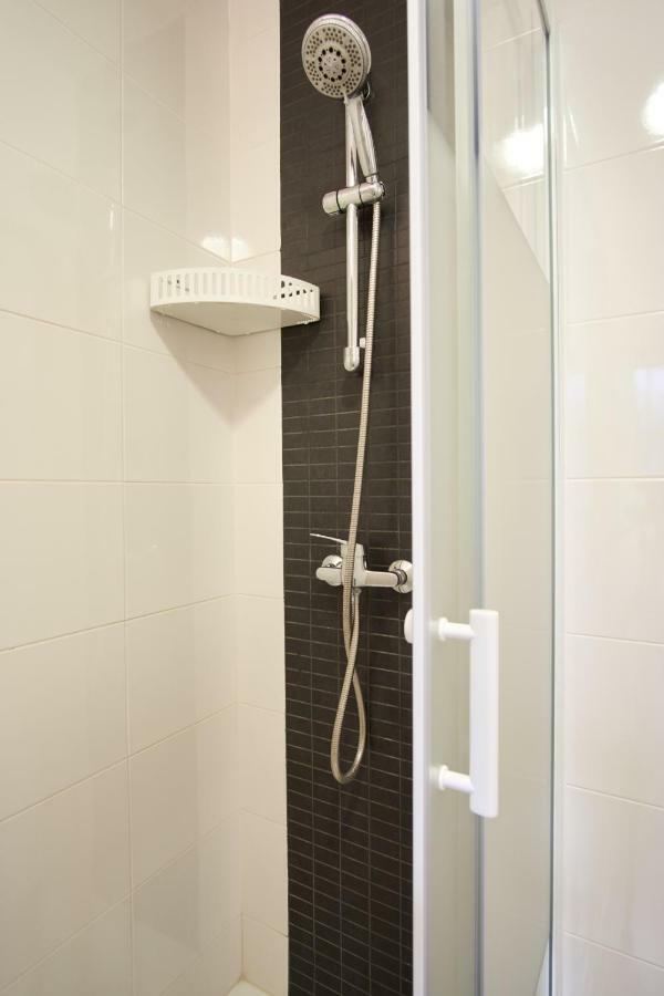 Resolana Walls Apartment