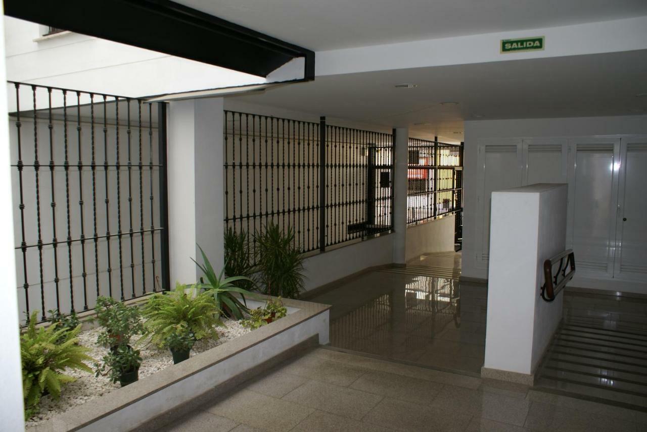 Apartamento First Floor Close Macarena Church *